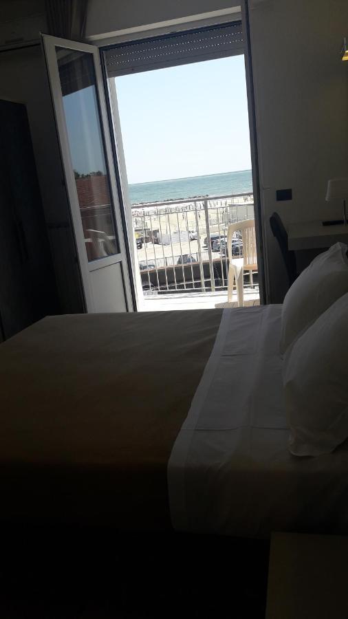 Hotel Cinzia Porto Garibaldi Esterno foto