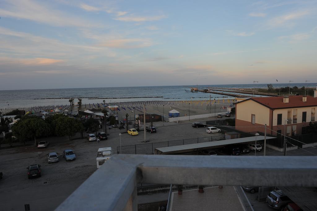 Hotel Cinzia Porto Garibaldi Esterno foto