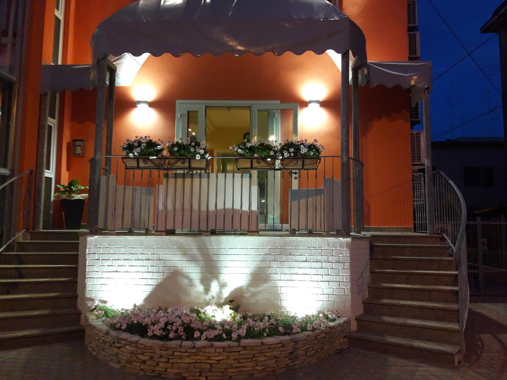 Hotel Cinzia Porto Garibaldi Esterno foto